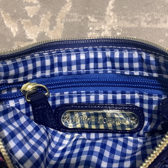 Betsey Johnson wristlet - Picture 4 of 4